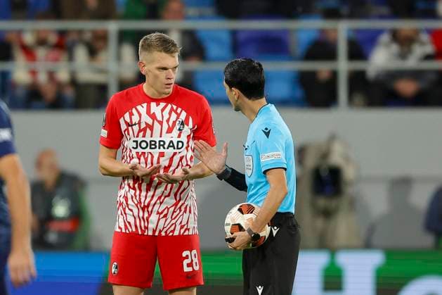 Serbia, Backa Topola, 26.10.2023, , TSC Backa Topola - SC Freiburg - UEFA Europa League 2023 2024 - Group A, Matthias Ginter (SC Freiburg) Backa Topola