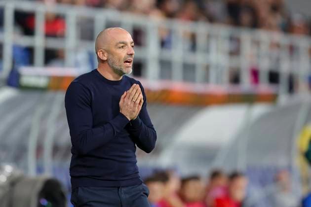 Serbia, Backa Topola, 26.10.2023, , TSC Backa Topola - SC Freiburg - UEFA Europa League 2023 2024 - Group A, Trainer Zarko Lazetic (TSC Backa Topola) gestures Backa Topola