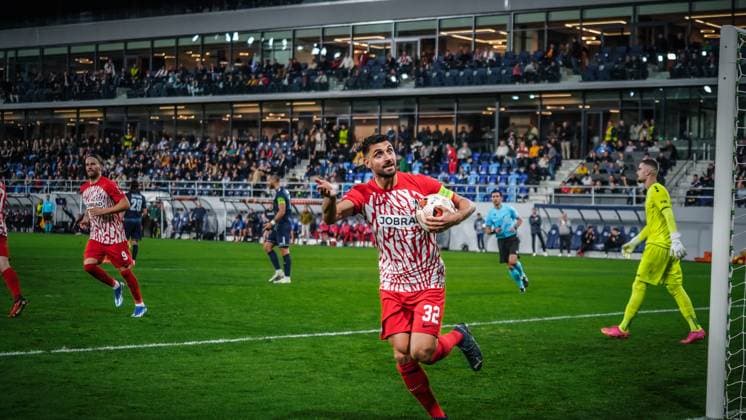 Tor durch Vincenzo Grifo ( 32 SC Freiburg ) 26.10.2023; Backa Topola, Serbien - FK TSC Backa Topola vs. SC Freiburg - UEFA EUROPA LEAGUE 2023 2024 TSC Arena Backa Topolya, Fussball, Herren