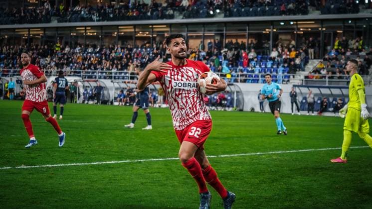 Tor durch Vincenzo Grifo ( 32 SC Freiburg ) 26.10.2023; Backa Topola, Serbien - FK TSC Backa Topola vs. SC Freiburg - UEFA EUROPA LEAGUE 2023 2024 TSC Arena Backa Topolya, Fussball, Herren