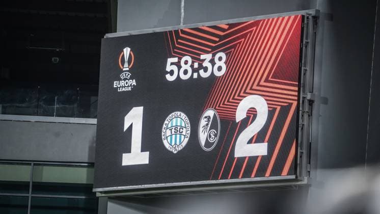 Tor zum 2:1 wieder durch Vincenzo Grifo ( 32 SC Freiburg ) 26.10.2023; Backa Topola, Serbien - FK TSC Backa Topola vs. SC Freiburg - UEFA EUROPA LEAGUE 2023 2024 TSC Arena Backa Topolya, Fussball, Herren