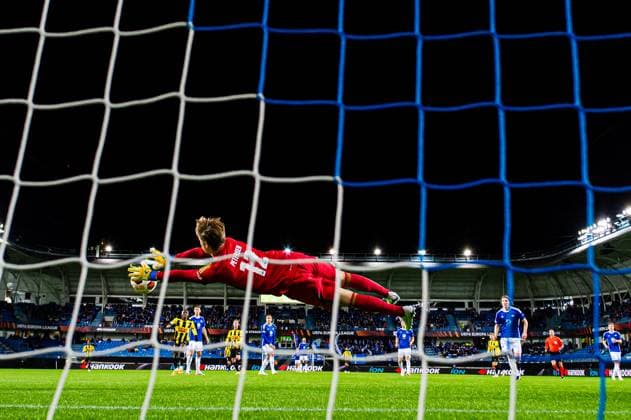 231026 Oliver Petersen of Molde during the UEFA Europa League football match between Molde and Häcken on October 26, 2023 in Molde. Photo: Marius Simensen BILDBYRAN Cop 238 bbeng football fotball fotboll häcken molde uefa uefa europa league Copyright: MARIUSxSIMENSEN BB231026ZF006