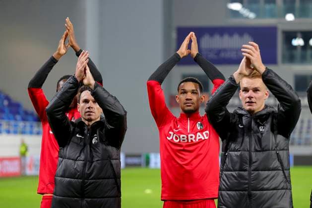 Serbia, Backa Topola, 26.10.2023, , TSC Backa Topola - SC Freiburg - UEFA Europa League 2023 2024 - Group A, SC Freiburg players celebrate Backa Topola