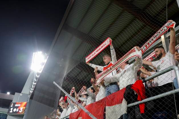 Serbia, Backa Topola, 26.10.2023, , TSC Backa Topola - SC Freiburg - UEFA Europa League 2023 2024 - Group A, SC Freiburg fans celebrate Backa Topola
