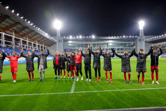 Sport Bilder des Tages Serbia, Backa Topola, 26.10.2023, , TSC Backa Topola - SC Freiburg - UEFA Europa League 2023 2024 - Group A, SC Freiburg players celebrate Backa Topola