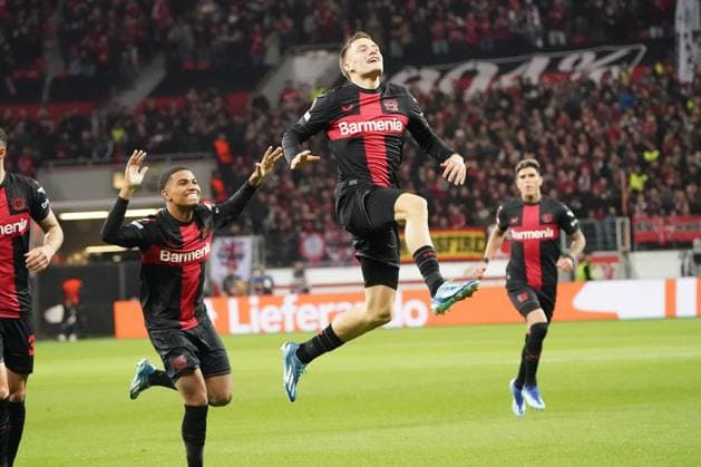 Fussball, UEFA Europa League 2023 2024, Gruppenphase , Gruppen H, Spieltag 3, Bayer 04 Leverkusen -FK FK Qarabag AgdamQarabag Agdam 26.10.2023, Bayarena Leverkusen, Florian Wirtz Bayer 04 Leverkusen,torjubelt Aktion, Einzelbild
