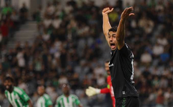 Cyprus Soccer Europa League Real Betis Ayoze Perez reacts during the Europa League Group C football match between Aris and Real Betis at the Alphamega Stadium in Limassol. Cyprus, Thursday, October 26, 2023. Limassol Cyprus  Copyright: xDanilxShamkinx originalFilename:shamkin-notitle231026_npbOm.jpg