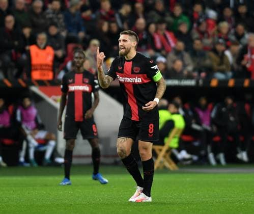 26.10.2023, Leverkusen, Germany, BayARENA, Bayer Leverkusen vs Qarabag Agdam - UEFA Europa League 2023 2024 - Group H, Robert Andrich (Bayer 04 Leverkusen) gestikuliert, gestik (Foto Ralf Treese) Leverkusen BayARENA North Rhine-Westphalia Germany