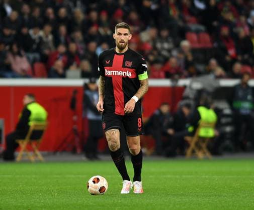 26.10.2023, Leverkusen, Germany, BayARENA, Bayer Leverkusen vs Qarabag Agdam - UEFA Europa League 2023 2024 - Group H, Robert Andrich (Bayer 04 Leverkusen) in Aktion, am Ball, Einzelaktion (Foto Ralf Treese) Leverkusen BayARENA North Rhine-Westphalia Germany