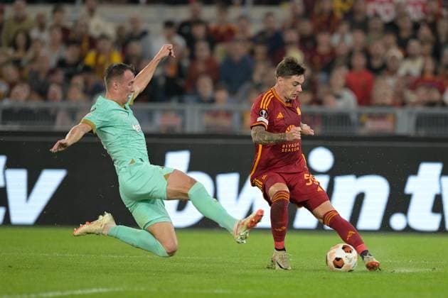 26th October 2023, Stadio Olimpico, Rome, Italy; Europa League Football; Roma versus Slavia Prague; Nicola Zalewski of AS Roma  ActionPlus12569336 AllShotLive