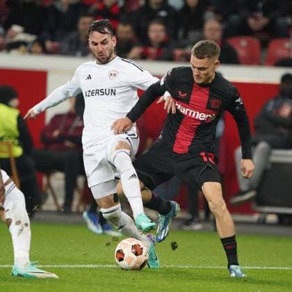 Fussball, UEFA Europa League 2023 2024, Gruppenphase , Gruppen H, Spieltag 3, Bayer 04 Leverkusen -FK FK Qarabag AgdamQarabag Agdam 26.10.2023, Bayarena Leverkusen, Marco Jankovicz, FK Qarabag , Florian Wirtz