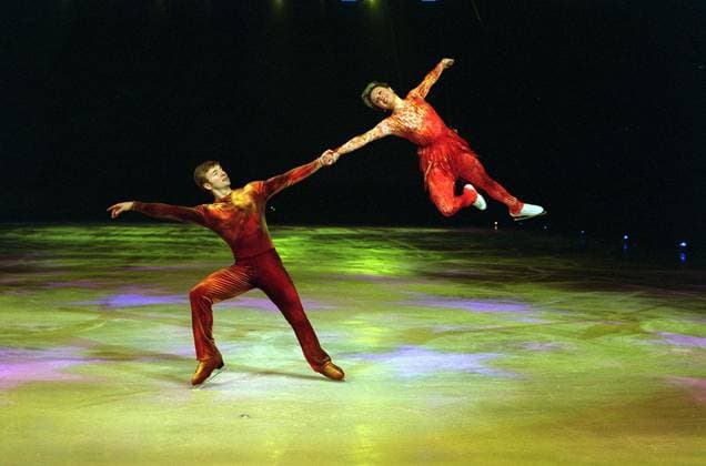 JAYNE TORVILLE and CHRISTOPHER DEAN British Ice Skating Duo Launching their new show Ice Adventures , at the Wembley Arena COMPULSORY CREDIT: UPPA Photoshot Photo UGL 014198 A-14 30.12.1997 JAYNE TORVILLE and CHRISTOPHER DEAN British Ice Skating Duo Launching their new show Ice Adventures , at the Wembley Arena COMPULSORY CREDIT: Talking Photoshot Photo UGL 014198 A-14 30.12.1997, Credit:Photoshot Avalon United Kingdom  Copyright: xPhotoshotx xAvalonx 0504329881