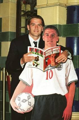 MICHAEL OWEN Liverpool FC and England International Footballer Seen launching Michael Owen s Soccer Skills video and book. COMPULSORY CREDIT: UPPA Photoshot Photo UGL 016555 A-33a 15.09.1999 MICHAEL OWEN Liverpool FC and England International Footballer Seen launching Michael Owen s Soccer Skills video and book. COMPULSORY CREDIT: Talking Photoshot Photo UGL 016555 A-33a 15.09.1999, Credit:Photoshot Avalon United Kingdom  Copyright: xPhotoshotx xAvalonx 0504330483