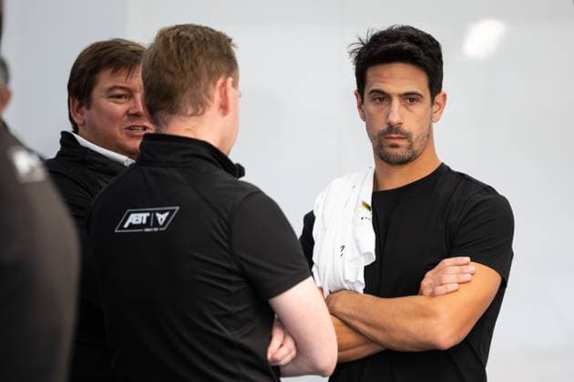 DI GRASSI Lucas (bra), ABT CUPRA Formula E Team, Mahindra M9Electro, portrait during the 2023 Valencia Pre-Season Testing prior the 2023-24 ABB FIA Formula E World Championship, WM, Weltmeisterschaft on the Circuit de la Comunitat Valenciana Ricardo Tormo from October 24 to 27, 2023 in Valencia, Spain - AUTO - 2023 FORMULA E VALENCIA PRE-SEASON TESTING DPPI Panoramic  _J5_6781