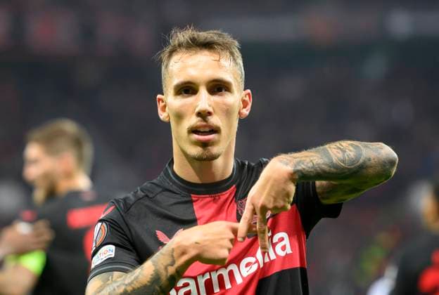 Jubel Alejandro GRIMALDO (LEV) nach seinem Tor zum 2:1, Gestik, Geste, Fussball Europa League, Gruppenphase, 3. Spieltag, Bayer 04 Leverkusen (LEV) - Qarabag Agdam 5:1 am 26.10.2023 in Leverkusen Deutschland. UEFA regulations prohibit any use of photographs as image sequences and or quasi-video Â