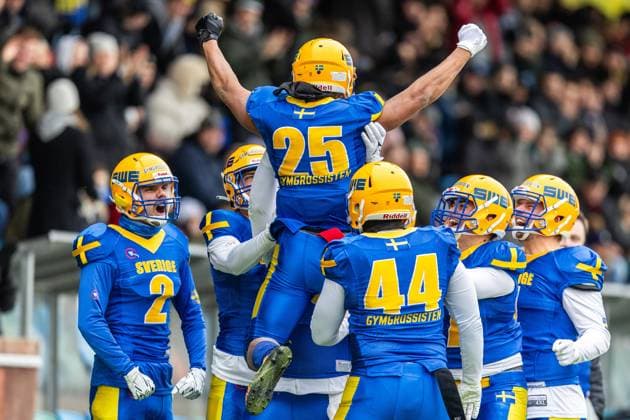 231028 Oliver Lundberg of Sweden celebrates with team mates during the IFAF European Championship, EM, Europameisterschaft Bronze Medal Game between Sweden and Italy on October 28, 2023 in Gothenburg. Photo: Michael Erichsen BILDBYRAN COP 89 MI0562 american football sweden - italy ifaf european championship bronze medal game bbeng sweden sverige italy italia italien jubel Copyright: MICHAELxERICHSEN BB231028MI003
