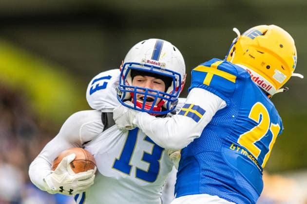 231028 Simone Boni of Italy and Noah Allsten of Sweden during the IFAF European Championship, EM, Europameisterschaft Bronze Medal Game between Sweden and Italy on October 28, 2023 in Gothenburg. Photo: Michael Erichsen BILDBYRAN COP 89 MI0562 american football sweden - italy ifaf european championship bronze medal game bbeng sweden sverige italy italia italien Copyright: MICHAELxERICHSEN BB231028MI004