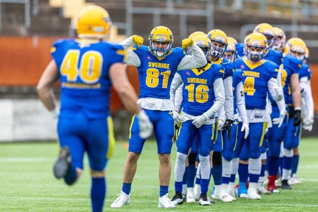 231028 Sebastian Johansson and Ekemina Baleka of Sweden ahead of the IFAF European Championship, EM, Europameisterschaft Bronze Medal Game between Sweden and Italy on October 28, 2023 in Gothenburg. Photo: Michael Erichsen BILDBYRAN COP 89 MI0562 american football sweden - italy ifaf european championship bronze medal game bbeng sweden sverige italy italia italien Copyright: MICHAELxERICHSEN BB231028MI012