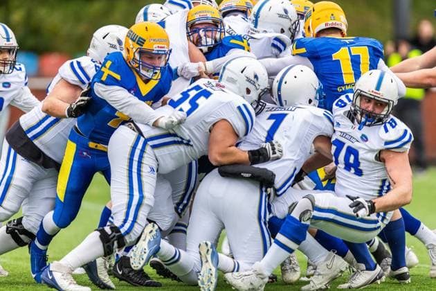 231028 Players of of Italy and of Sweden compete for the ball during the IFAF European Championship, EM, Europameisterschaft Bronze Medal Game between Sweden and Italy on October 28, 2023 in Gothenburg. Photo: Michael Erichsen BILDBYRAN COP 89 MI0562 american football sweden - italy ifaf european championship bronze medal game bbeng sweden sverige italy italia italien Copyright: MICHAELxERICHSEN BB231028MI017