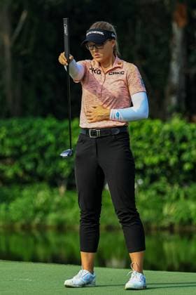 KUALA LUMPUR, MALAYSIA - OCTOBER 28: Brooke M. Henderson of Canada during the third round of the 2023 LPGA, Golf Damen Maybank Championship on October 28, 2023, at Kuala Lumpur Golf and Country Club in Kuala Lumpur, Malaysia. (Photo by Hazrin Yeob Men Shah Icon Sportswire) GOLF: OCT 28 Maybank Championship EDITORIAL USE ONLY Icon3782310284643