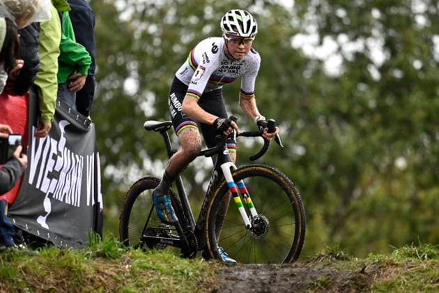 Bilder des Jahres 2023, Sport 10 Oktober Sport Themen der Woche KW43 UCI Cyclo-Cross World Cup Maasmechelen 2023 MAASMECHELEN, BELGIUM - OCTOBER 29 : Van Empel Fem (NED) of Team Jumbo - Visma during the UCI Elite Cyclo-Cross World Cup 2023 cyclocross race on October 29, 2023 in Maasmechelen, Belgium, 29 10 2023 Maasmechelen Belgium  Copyright: xVincentxKalutx