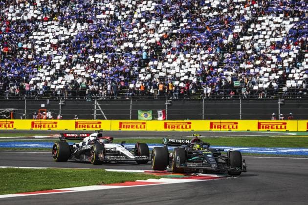 44 HAMILTON Lewis (gbr), Mercedes AMG F1 Team W14, action and 03 RICCIARDO Daniel (aus), Scuderia AlphaTauri AT04 during the 2023 Formula 1 Grand Premio de la Ciudad de Mexico, 19th round of the 2023 Formula One World Championship, WM, Weltmeisterschaft from October 27 to 29, 2023 on the Autodromo Hermanos Rodriguez, in Mexico City, Mexico - F1 - MEXICO CITY GRAND PRIX 2023 - RACE DPPI Panoramic  G0OD6833