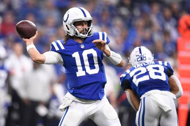 INDIANAPOLIS, IN - OCTOBER 29: Indianapolis Colts Quarterback Gardner Minshew (10) passes during the NFL, American Football Herren, USA game between the New Orleans Saints and the Indianapolis Colts on October 29, 2023, at Lucas Oil Stadium in Indianapolis, Indiana. (Photo by Michael Allio Icon Sportswire) NFL: OCT 29 Saints at Colts EDITORIAL USE ONLY Icon116231029046