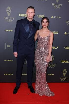 Ballon d Or 2023 - Paris Erling Haaland and Isabel Haugseng Johansen arrives at the Ballon d Or 2023 Ceremony at the Chatelet theater, on October 30, 2023 in Paris, France. Photo by Jerome DominÃ ABACAPRESS.COM  Copyright: xDominexJerome ABACAx 873940_072 DominexJerome ABACAx 873940_072