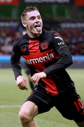 WIRTZ Florian Team Bayer 04 Leverkusen jubelt nach seinem Tor zum 1 : 0 DFL Fussball Bundesliga Saison 2023 - 2024 Spiel Bayer 04 Leverkusen - SC Freiburg am 29.10.2023 in Leverkusen DFL REGULATIONS PROHIBIT ANY USE OF PHOTOGRAPHS as IMAGE SEQUENCES and or QUASI-VIDEO *** WIRTZ Florian Team Bayer 04 Leverkusen cheers after his goal to 1 0 DFL Fussball Bundesliga Saison 2023 2024 Spiel Bayer 04 Leverkusen SC Freiburg am 29 10 2023 in Leverkusen DFL REGULATIONS PROHIBIT ANY USE OF PHOTOGRAPHS as IMAGE SEQUENCES and or QUASI VIDEO Copyright: xLacixPerenyix