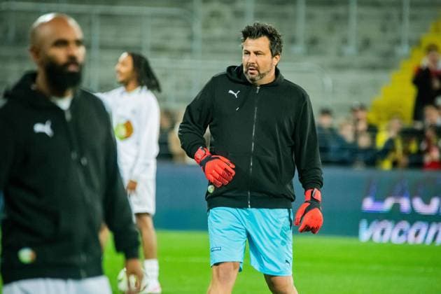 Sebastien Frey FOOTBALL : RC Lens Legende x Legende Francais - 31 10 2023 BaptisteAutissier Panoramic 