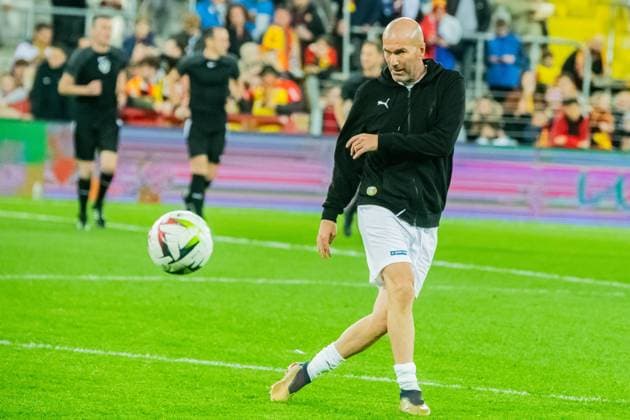 Zinedine Zidane FOOTBALL : RC Lens Legende x Legende Francais - 31 10 2023 BaptisteAutissier Panoramic 