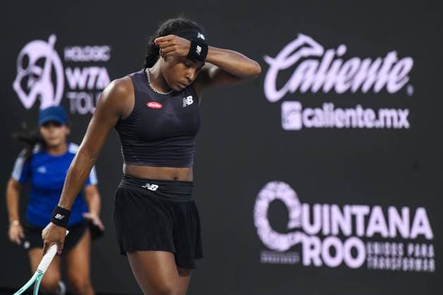 2023 WTA, Tennis Damen Finals - Day 4 CANCUN, MEXICO - NOVEMBER 1: Coco Gauff of the USA during her match against Poland s Iga Swiatek, on Day 4 of the GNP Seguros WTA Finals Cancun 2023 part of the Hologic WTA Tour, on November 1, 2023, in Cancun, Quintana Roo, Mexico. Cancun Mexico  Copyright: xArturxWidakx originalFilename:widak-2023wtaf231101_npXme.jpg