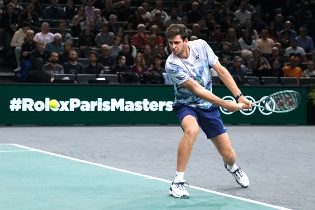 November 3, 2023, Paris, France: Polish player HUBERT HURKACZ returns the ball to Bulgarian player GRIGOR DIMITROV.during the quarter final of Rolex Paris Masters 1000 tournament at Paris Accor Arena Stadium - France Paris France - ZUMAp119 20231103_zaf_p119_012 Copyright: xPierrexSteveninx