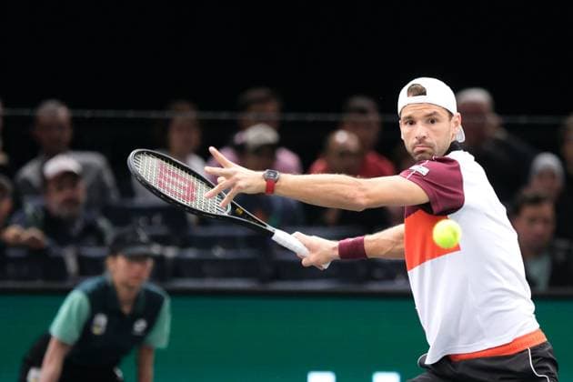 November 3, 2023, Paris, France: Bulgarian player GRIGOR DIMITROV returns the ball to Polish player HUBERT HURKACZ during the quarter final of Rolex Paris Masters 1000 tournament at Paris Accor Arena Stadium - France Paris France - ZUMAp119 20231103_zaf_p119_024 Copyright: xPierrexSteveninx