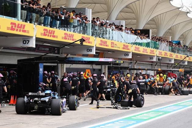 03.11.2023, Autodromo Jose Carlos Pace, Interlagos, Formula 1 Rolex Sao Paulo Grand Prix 2023 , im Bild Esteban Ocon (FRA), BWT Alpine F1 Team Interlagos Autodromo Jose Carlos Pace Brasilien