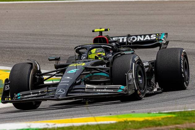 03.11.2023, Autodromo Jose Carlos Pace, Interlagos, Formula 1 Rolex Sao Paulo Grand Prix 2023 , im Bild Lewis Hamilton (GBR), Mercedes-AMG Petronas F1 Team Interlagos Autodromo Jose Carlos Pace Brasilien
