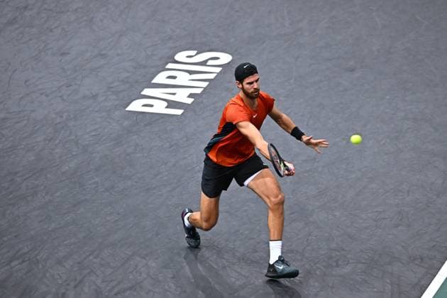 Tennis, ATP-Turnier in Paris Rolex Paris Masters Karen Khachanov (RUS) during his 1 4 final round match at the 2023 Rolex Paris Masters at the Accor Arena in Paris, France, on November 3, 2023. Photo by Corinne Dubreuil ABACAPRESS.COM Paris France  Copyright: xDubreuilxCorinne ABACAx