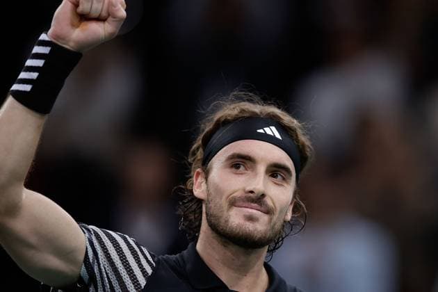 Paris, 03.11.2023 Tennis Rolex Paris Masters 2023, Stefanos Tsitsipas - Karen Abgarowitsch Chatschanow v.l., Stefanos Tsitsipas jubelt Copyright: AntonioxBorga