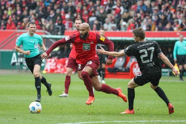 04.11.2023, xusrbx, Fussball 2.Bundesliga, 1.FC Kaiserslautern - Spvgg Greuther Fuerth emspor, v.l. Terrence Boyd (1. FC Kaiserslautern, 13), Luca Itter (SpVgg Greuther Fuerth, 27), (DFL DFB REGULATIONS PROHIBIT ANY USE OF PHOTOGRAPHS as IMAGE SEQUENCES and or QUASI-VIDEO) Kaiserslautern