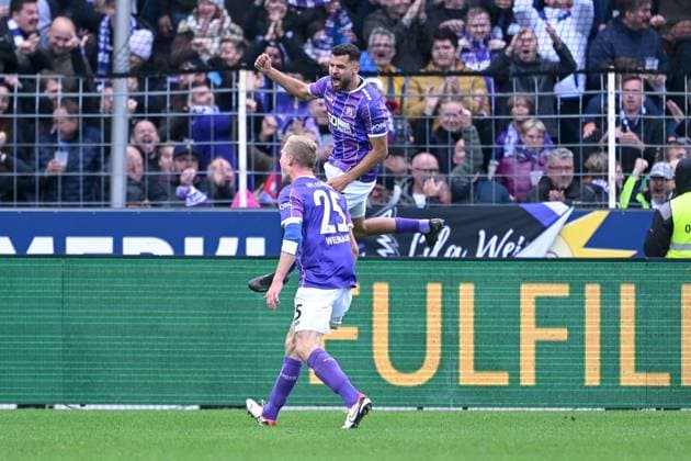 04.11.2023, Fussball, 2. Bundesliga, 12. Spieltag Saison 2023 2024, VfL Osnabrück - Holstein Kiel, Dave Gnaase (VfL 1899 Osnabrück) freut sich über das Tor zum 1:0. xRHR-FOTO TKx