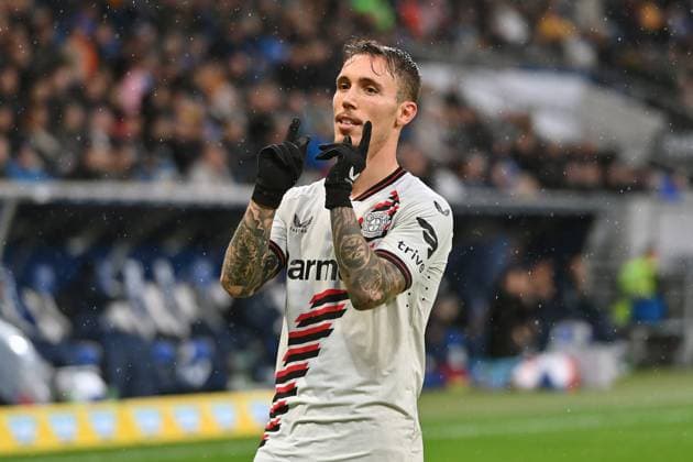 Torjubel Alejandro GRIMALDO (Bayer Leverkusen) nach Tor zum 3-2 , Jubel,Freude,Begeisterung, Aktion,Einzelbild,angeschnittenes Einzelmotiv,Halbfigur,halbe Figur. Fussball 1. Bundesliga Saison 2023 2024, 10.Spieltag, Spieltag10 TSG 1899 Hoffenheim - Bayer 04 Leverkusen 2-3 am 04.11.2023 , PREZERO ARENA
