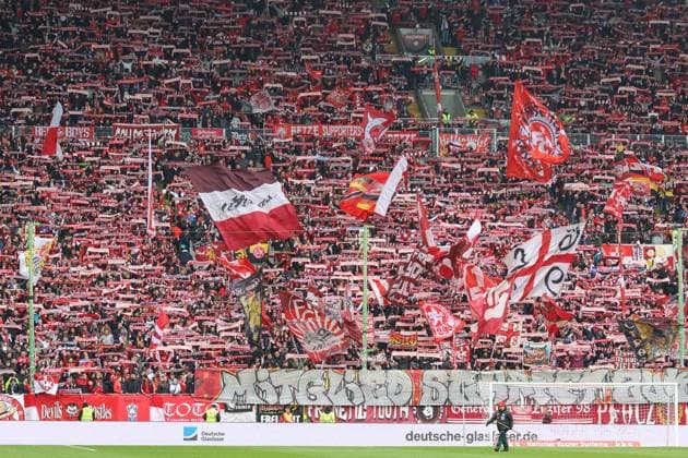 04.11.2023, xusrbx, Fussball 2.Bundesliga, 1.FC Kaiserslautern - Spvgg Greuther Fuerth emspor, die Fans von vom 1. FC Kaiserslautern, (DFL DFB REGULATIONS PROHIBIT ANY USE OF PHOTOGRAPHS as IMAGE SEQUENCES and or QUASI-VIDEO) Kaiserslautern