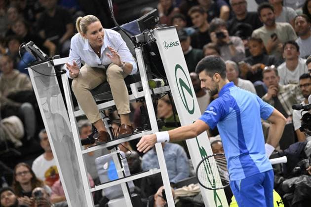 Sport Bilder des Tages Tennis - Rolex Paris Master 2023 - Novak Djokovic - Serbie TENNIS : Rolex Paris Master 2023 - France - 04 11 2023 ChrysleneCaillaud Panoramic 
