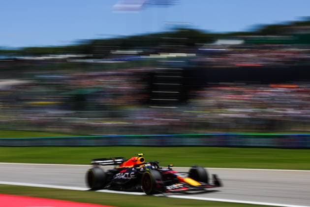 11 Sergio Perez (MEX, Oracle Red Bull Racing), F1 Grand Prix of Brazil at Autodromo Jose Carlos Pace on November 4, 2023 in Sao Paulo, Brazil. (Photo by HOCH ZWEI) Sao Paulo Brazil