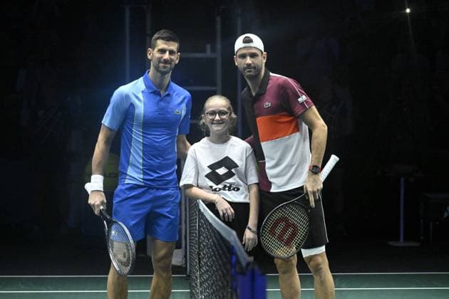 Tennis - Rolex Paris Master 2023 - Novak Djokovic - Serbie finale TENNIS : Rolex Paris Master 2023 - France - 05 11 2023 ChrysleneCaillaud Panoramic 