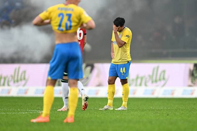2. Bundesliga - Hannover 06 - Eintracht Braunschweig am 05.11.2023 in der HDI Arena in Hannover Johan Gomez (Braunschweig) unzufrieden, enttäuscht, enttaeuscht, niedergeschlagen.