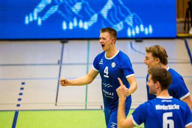 05.11.2023, GER, Volleyball, Maenner, Saison 2023 2024, DVV-Pokal Deutscher Volleyball Verband Achtelfinale, Blue Volleys Gotha - Energiequelle Netzhoppers KW Koenigs Wusterhausen-Bestensee Werner, Robert (Blue Volleys Gotha) Gotha 99867 Ernestiner-Halle, Am Tivoli 6 Thüringen Deutschland