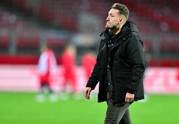 05.11.2023 - Fussball - Saison 2023 2024 - 1. Frauen - Fussball - Bundesliga - 06. Spieltag: 1. FC Nürnberg FCN ( Club ) - 1. FC Köln - Sportfoto Zink - xwoxzix - Thomas Oostendorp ( Trainer 1. FC Nürnberg FCN ) enttäuscht Enttäuschung nach Spielende