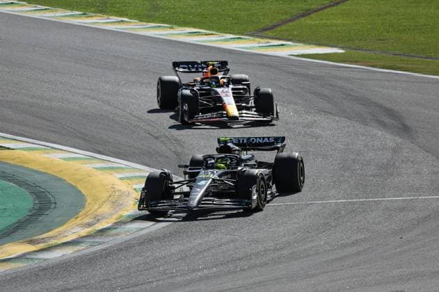 44 Lewis Hamilton (GBR, Mercedes-AMG Petronas F1 Team), 11 Sergio Perez (MEX, Oracle Red Bull Racing), F1 Grand Prix of Brazil at Autodromo Jose Carlos Pace on November 5, 2023 in Sao Paulo, Brazil. (Photo by HOCH ZWEI) Sao Paulo Brazil
