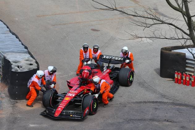 16 Charles Leclerc (MCO, Scuderia Ferrari) after his crash in the formation lap, F1 Grand Prix of Brazil at Autodromo Jose Carlos Pace on November 5, 2023 in Sao Paulo, Brazil. (Photo by HOCH ZWEI) Sao Paulo Brazil
